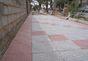 تکمیل موزائیک فرش  پیاده روهای بلوار های سطح شهر بافق