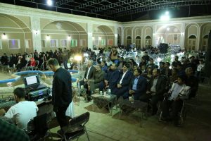 ساختن شهری آباد و پویا در سایه وفاق و همدلی محقق می شود