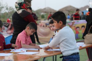 برپایی غرفه سرگرمی کودکان در نوروزگاه زیبای آبشار بافق