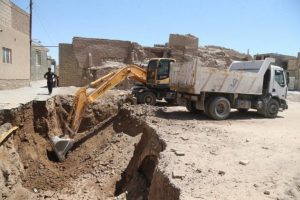 آغاز گودبرداری ساختمان جامعة القرآن الکریم با مساعدت شهرداری در بافق
