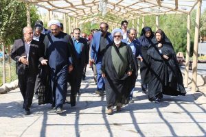 بازدید مسئولین شهرستان زرند از پارک آبشار بافق