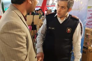 بازدید سخنگوی اتش نشانی شهرداری پایتخت از غرفه شهرداری بافق در همایش مدیریت شهری و روستایی در بندرعباس