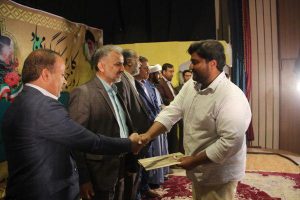 تلاش کارگران شهرداری بر رفاه و آرامش شهروندان تاثیر مستقیم دارد نماینده مردم بافق در مجلس شورای اسلامی گفت: تلاش بی وقفه کارگران شهرداری نقش تاثیر گذاری بر تغییرات شهر و ایجاد رفاه و آرامش شهروندان دارد