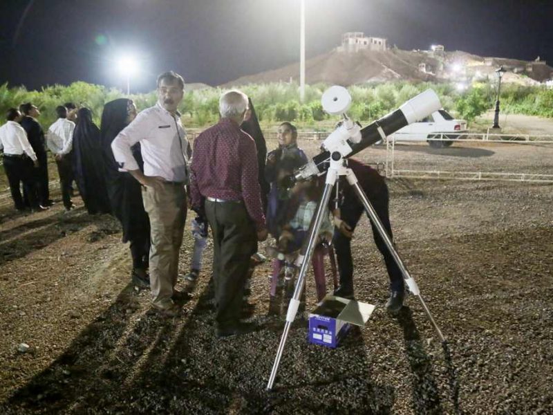 گزارش تصویری : برنامه رصد ستارگان در چهارمین جشنواره تابستانه آبشار بافق