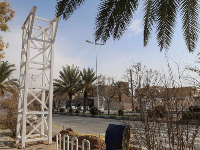 روایت تلاش : گزارش تصویری از نصب پل عابر پیاده خیابان ۱۵ خرداد