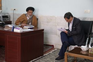 امام جمعه بافق : مردم امسال  از تجمع در گورستانها برای برگزاری آئین لیله الرغائب خودداری کنند.