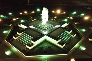 روایت تلاش: گزارش تصویری از نورپردازی میدان مادر