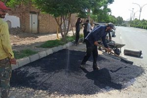 روایت تلاش : گزارش تصویری از لکه گیری آسفالت معابر ( بلوار مسجد جامع )