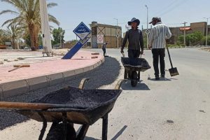 روایت تلاش : گزارش تصویری از ترمیم آسفالت حاشیه میدان زکات