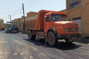روایت تلاش : گزارش تصویری از روکش آسفالت معابر سطح شهر ( کوچه شهید حسنی نژاد )