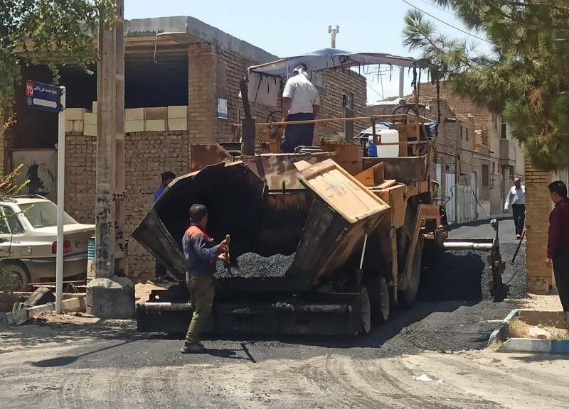 روایت تلاش : گزارش تصویری از روکش آسفالت معابر سطح شهر ( خیابان شیخ محمد تقی 25 )