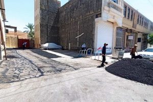 روایت تلاش : گزارش تصویری از لکه گیری آسفالت معابر سطح شهر ( بلوار وحشی بافقی فرعی 9 )