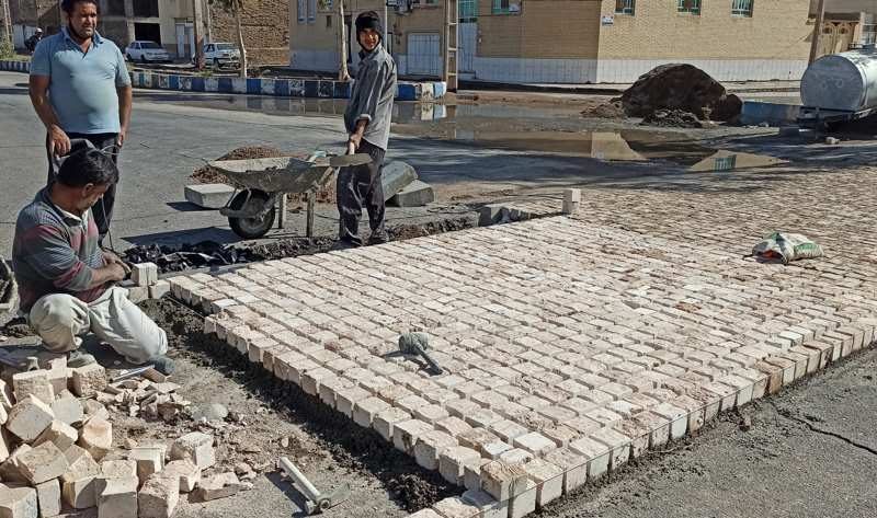 روایت تلاش : گزارش تصویری از احداث گذرگاه عابر پیاده (بلوار انقلاب فرعی ۷۳)