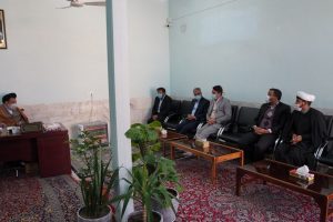 شهردار و اعضای شورای شهر با امام جمعه سابق بافق دیدار کردند