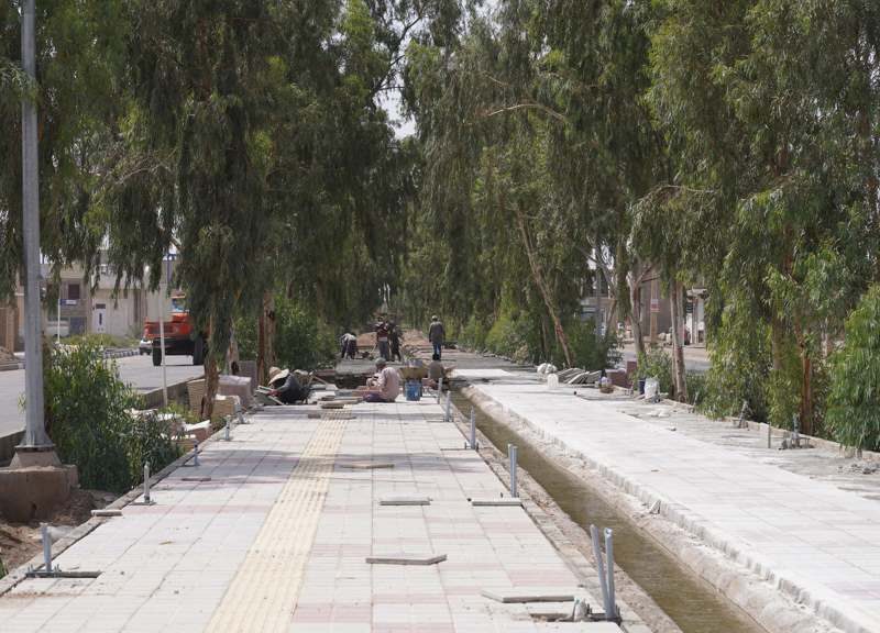 روایت تلاش : گزارش تصویری از احداث پیاده راه بلوار کشاورز ( موزاییک فرش )