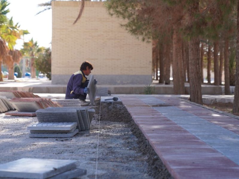 روایت تلاش : موزاییک فرش پیاده رو های سطح شهر ( بوستان شکرانه )