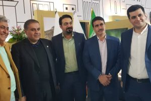 تلاش شهرداری بافق برای معرفی شهر بافق/ شهر تاریخی کتاب مورد نیاز هر شهروند و مدیر