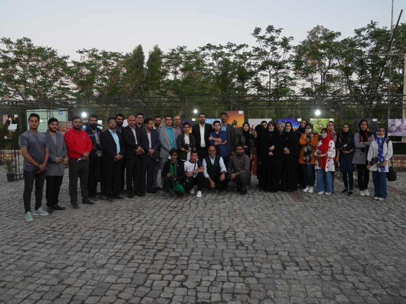 گزارش تصویری از افتتاح نمایشگاه عکس گروهی شهر من بافق همزمان با روز بافق در قالب پنجمین جشنواره نوروزی آبشار بافق