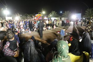 گزارش تصویری : اجرای نمایش خیابانی  ( تو محله ما عروسیه ) در پنجمین جشنواره نوروزی آبشار بافق