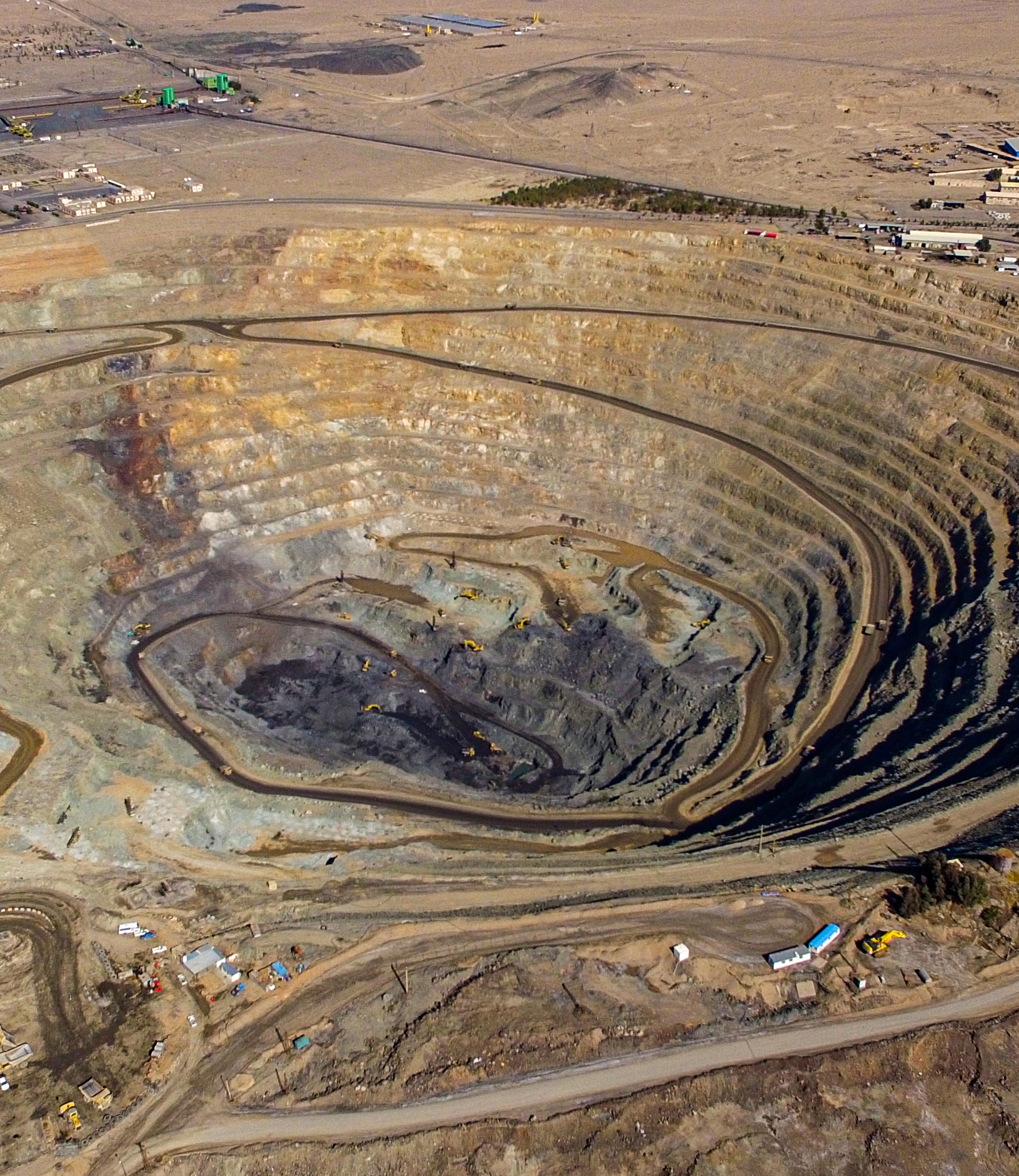 معدن سنگ آهن مرکزی 