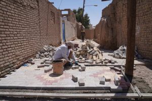 روایت تلاش : سنگ فرش پیاده رو های سطح شهر (بلوار امام خمینی(ره) فرعی 31)