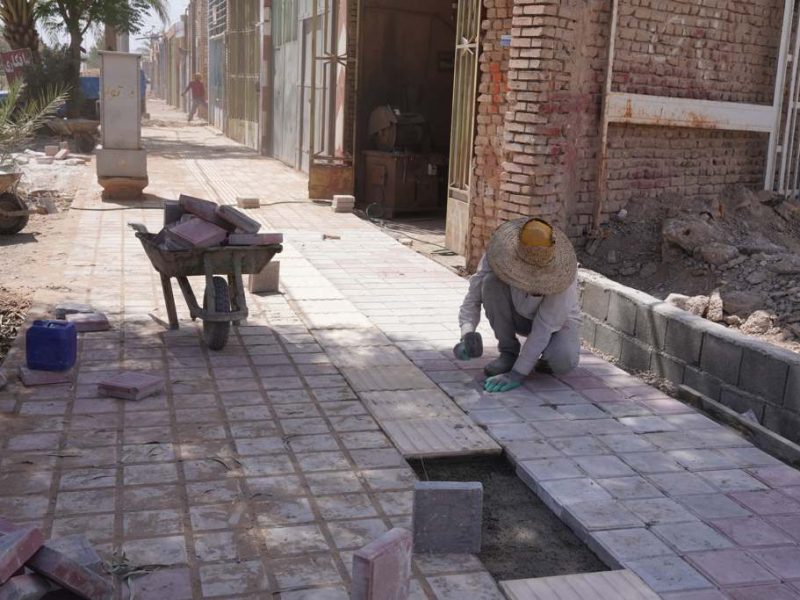 روایت تلاش : موزاییک فرش پیاده رو های سطح شهر ( بلوار شهید بهشتی فرعی 4 )