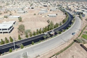 انجام روکش آسفالت بلوار امام جعفرصادق(ع)