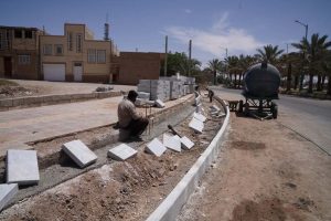 روایت تلاش : گزارش تصویری ساماندهی اساسی بلوار انقلاب ( تعویض سنگ جدول )