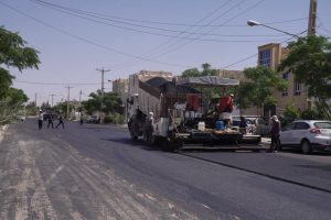 روایت تلاش : گزارش تصویری روکش آسفالت معابر سطح شهر (خیابان امام رضا (ع) )