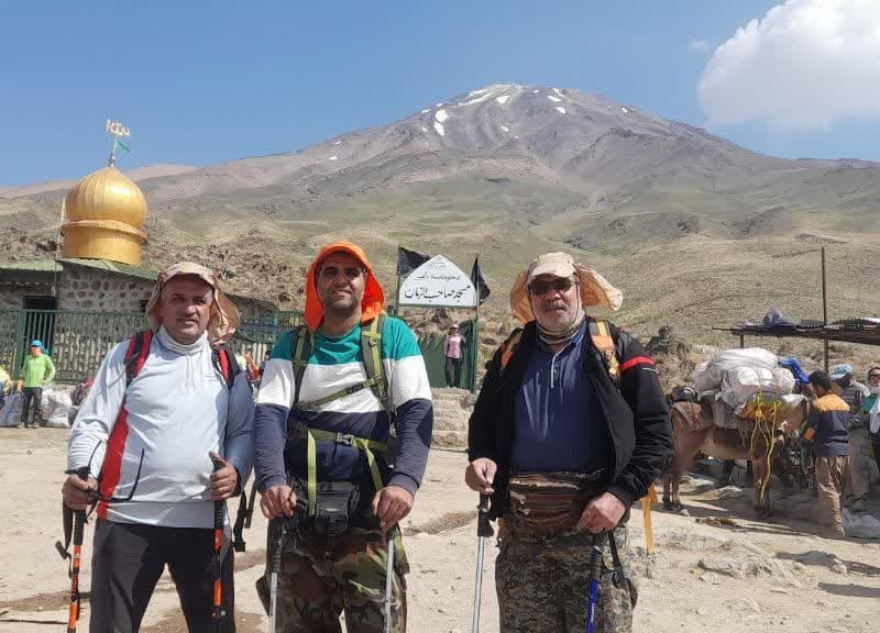 دماوند زیر پای کوهنوردان ثامن شهرداری بافق