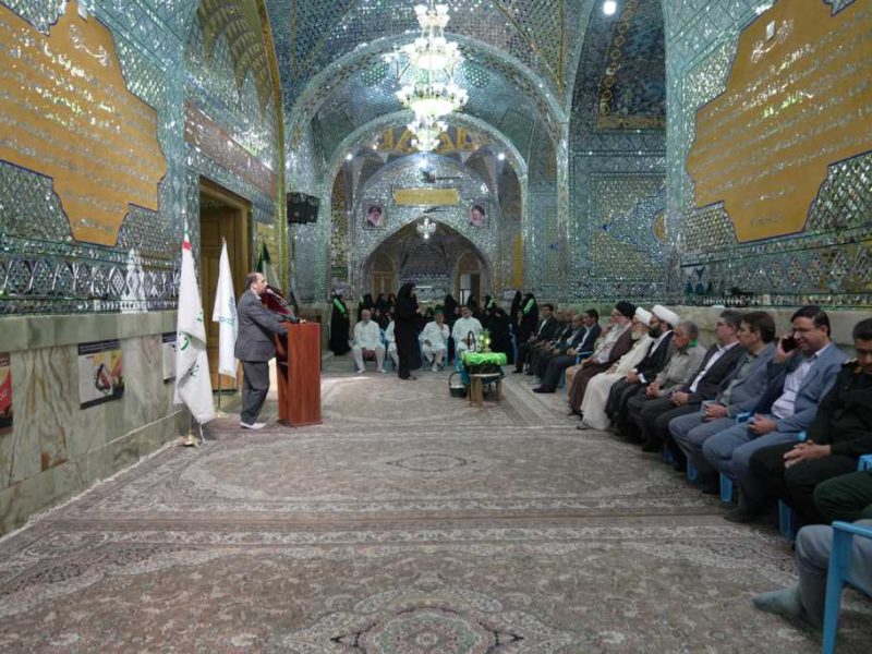 گزارش تصویری از مراسم غبار روبی و عطرافشانی امامزاده عبدالله (ع)