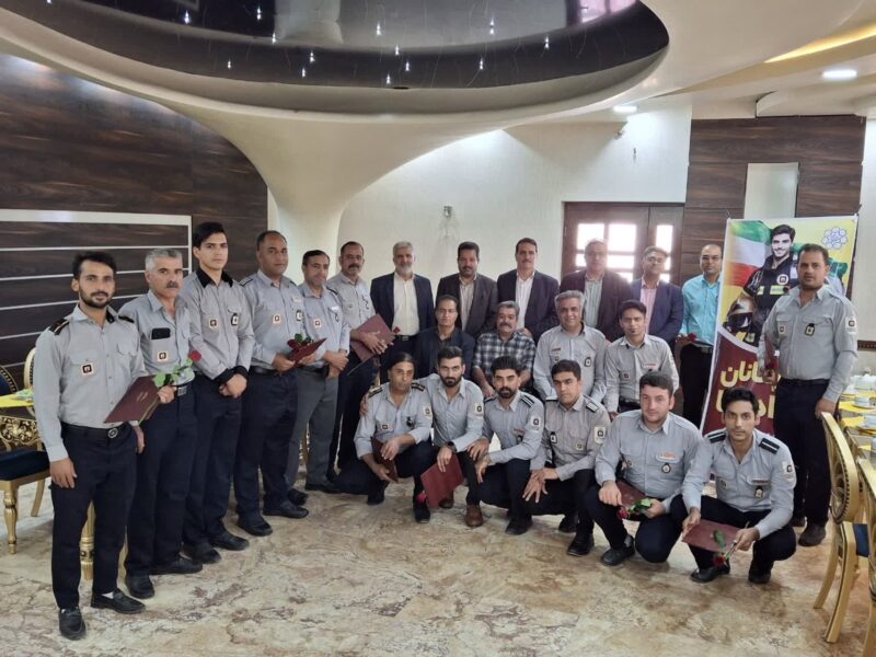 تجلیل از قهرمانانِ خاموش بافق در روز آتش‌نشانی و ایمنی